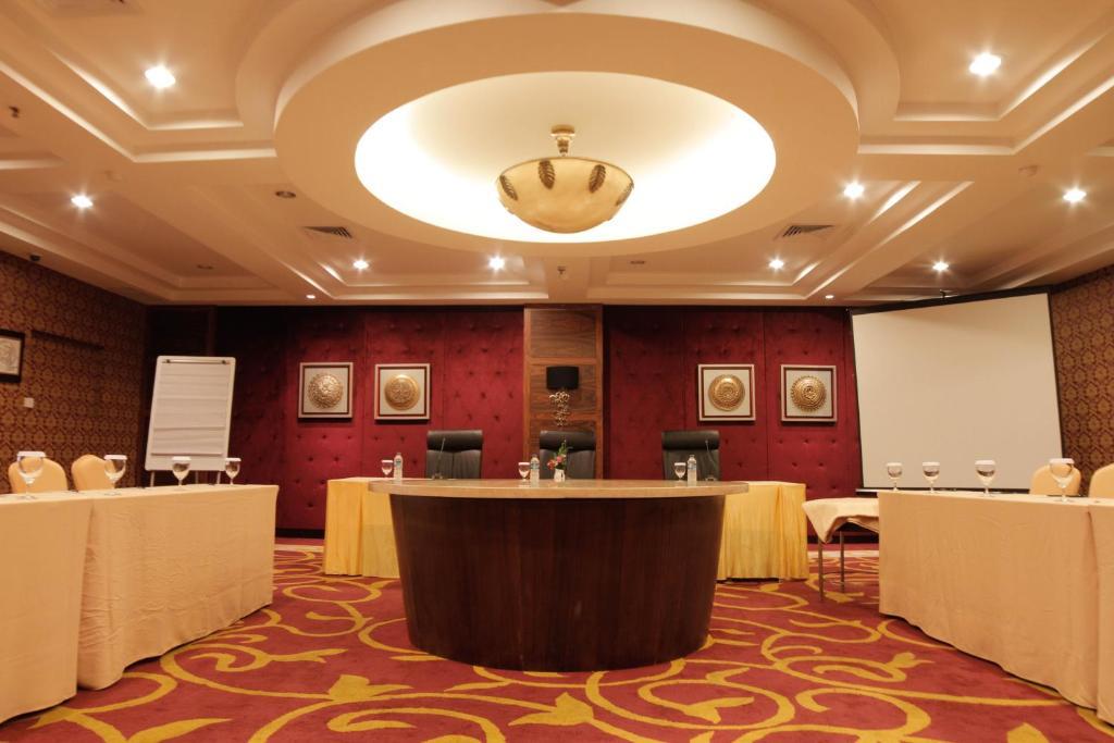 Premier Basko Hotel بادانج المظهر الخارجي الصورة