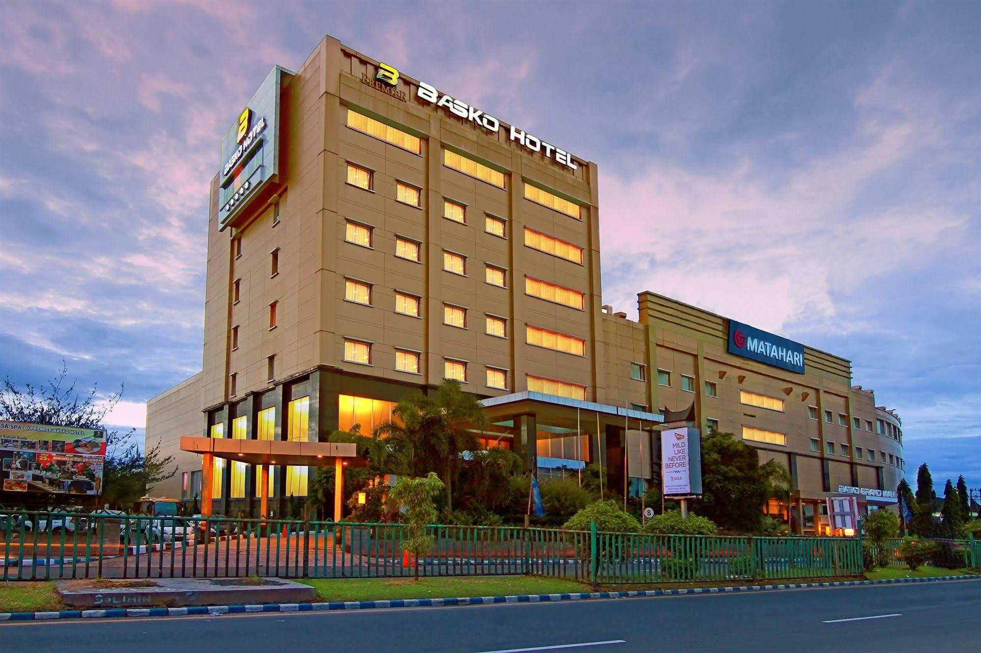 Premier Basko Hotel بادانج المظهر الخارجي الصورة